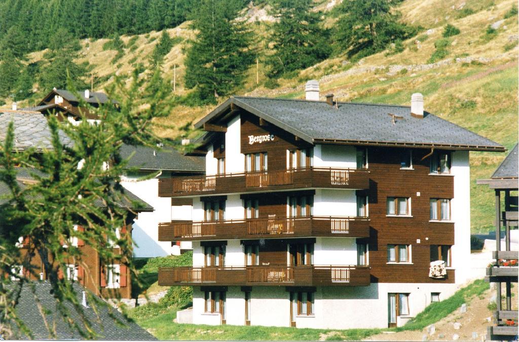 Apartments Bergrose Saas Fee Rum bild