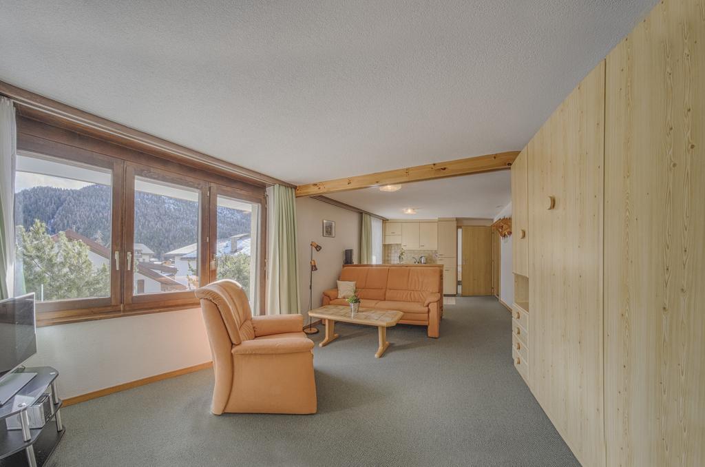 Apartments Bergrose Saas Fee Rum bild